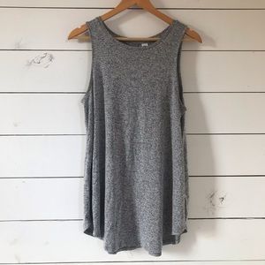 old navy tank